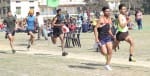आईजीएन कॉलेज में दौड़ प्रतियोगिता मे हिस्सा लेते खिलाड़ी। संवाद