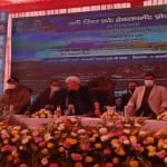 जम्मू में कार्यक्रम के दौरान एलजी और अन्य