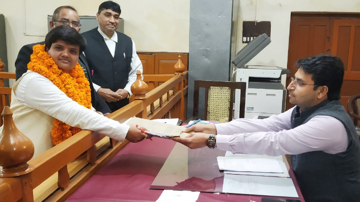 Dr Chetna and Devendra of Congress filed their form nomination