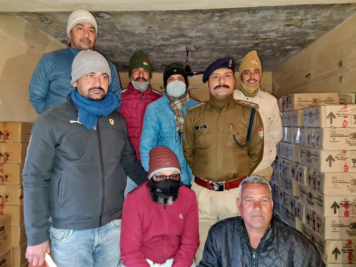 686 boxes of liquor caught in Pithoragarh three days before the election