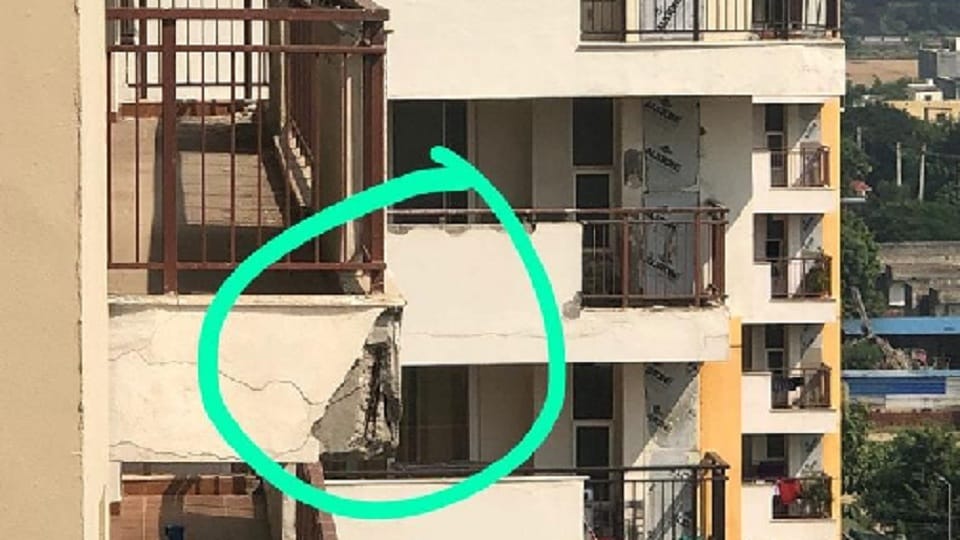 gurugram chintels paradiso cracks in three more towers of the society