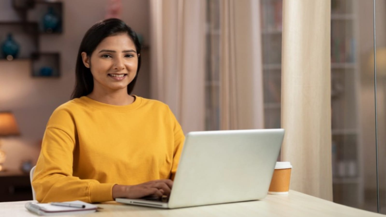 How to Hide files in windows 10 know the method