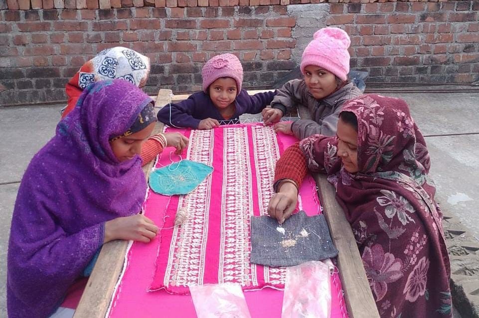 Eclipse of neglect on the skill of Zari-Zardozi