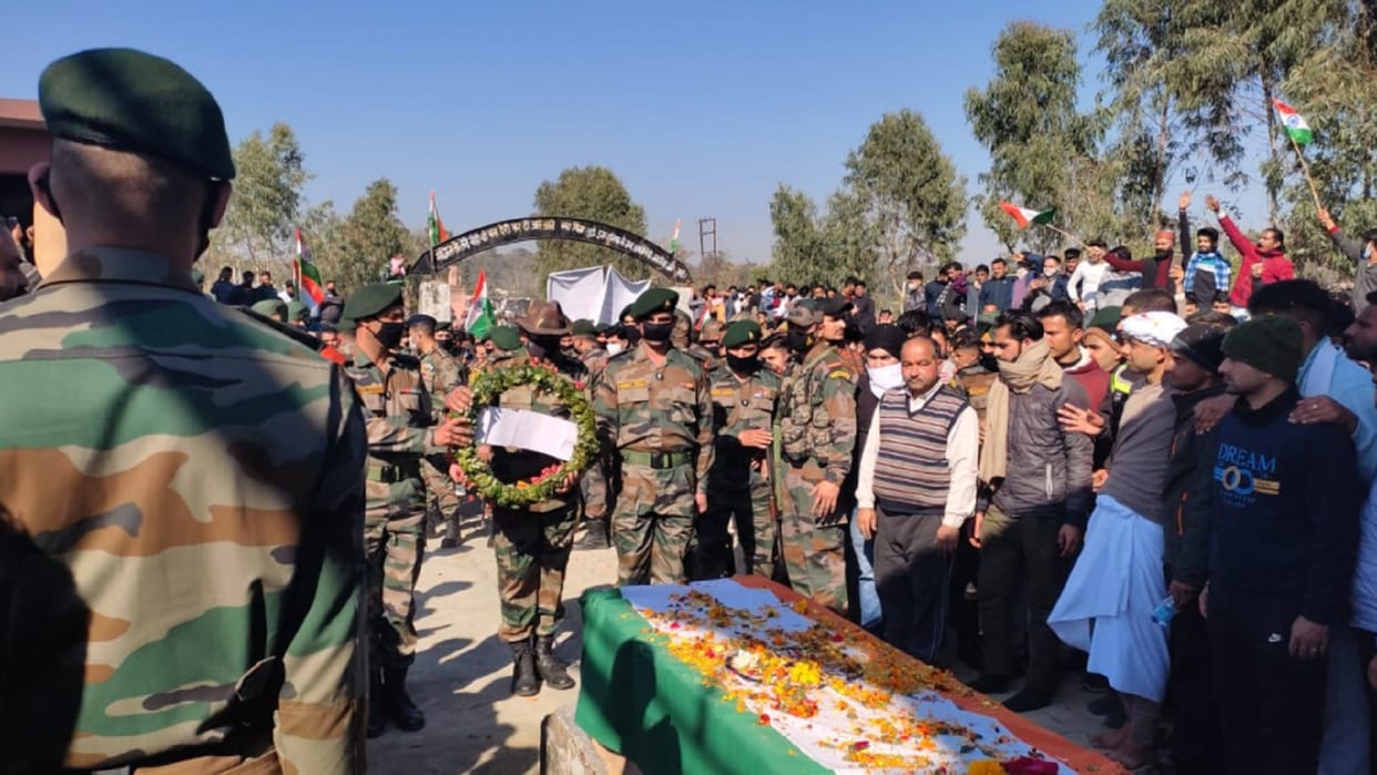 mortal remains of the three soldiers of Jammu and Kashmir martyred in the Arunachal avalanche reached the native village