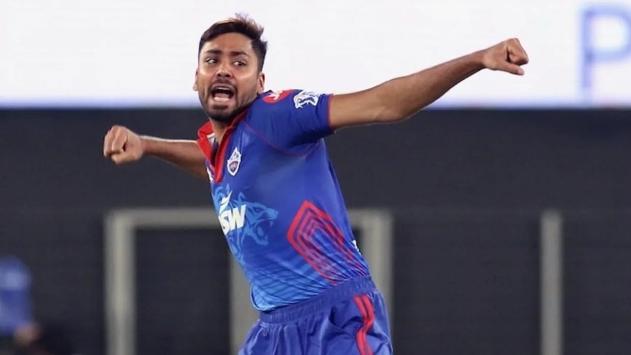 IPL Auction 2022 avesh khan become expensive uncapped player of ipl auction history lucknow super gaints buy in 10 crore