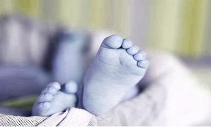 Three month old baby dies due to fever