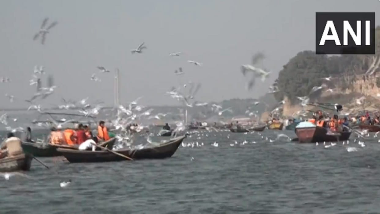Captivating: Foreign guests reached Sangam in Prayagraj tourists were happy
