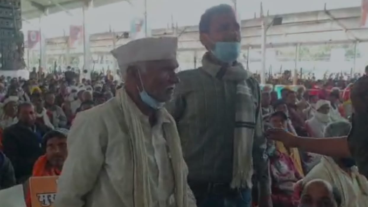 Uproar in Shivraj's program: Son arrived with dead father in papers, said - meet CM or else I will die