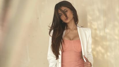 Shweta tiwari daughter Palak Tiwari wear salwar suit shared pictures of her desi look