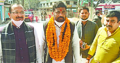 UP election 2022 azamgarh Ramakant yadav property  eight and wife Ranjana the mistress of two crores