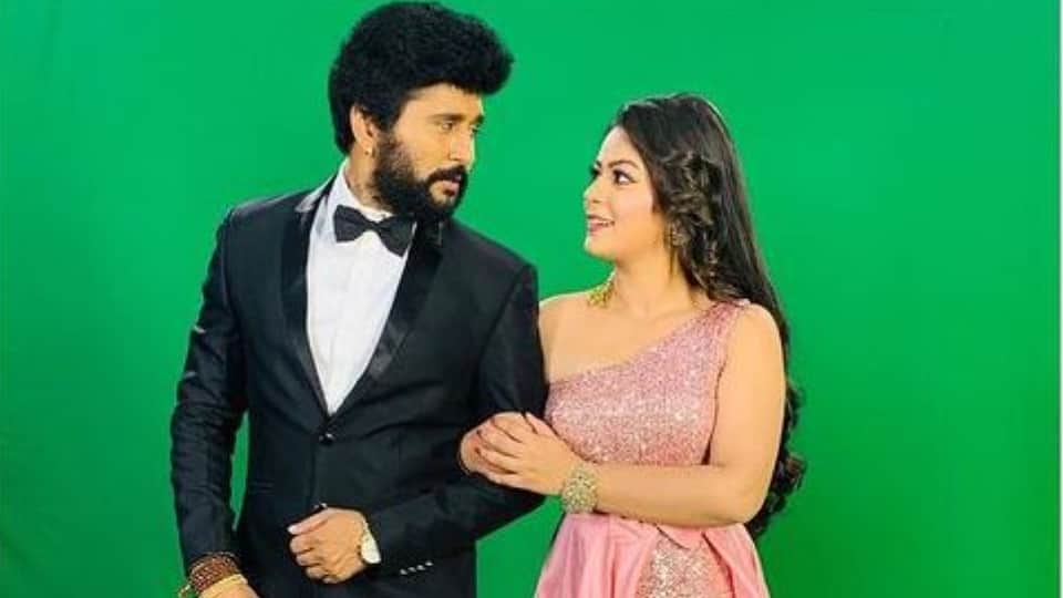 Bhojpuri actress Nidhi Jha engaged with her long time boyfriend and actor Yash Kumar