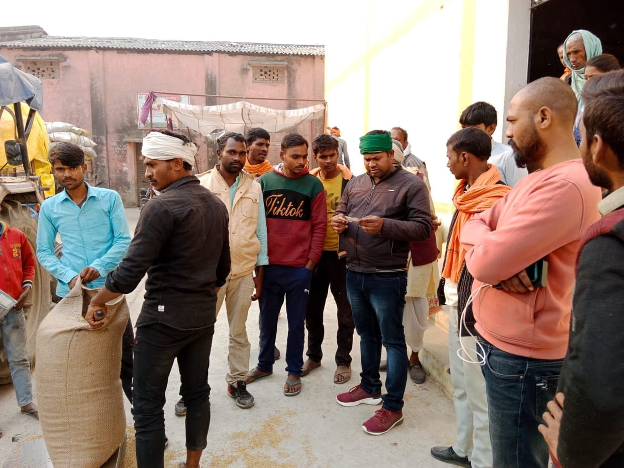 Farmers buy less and traders buy more paddy