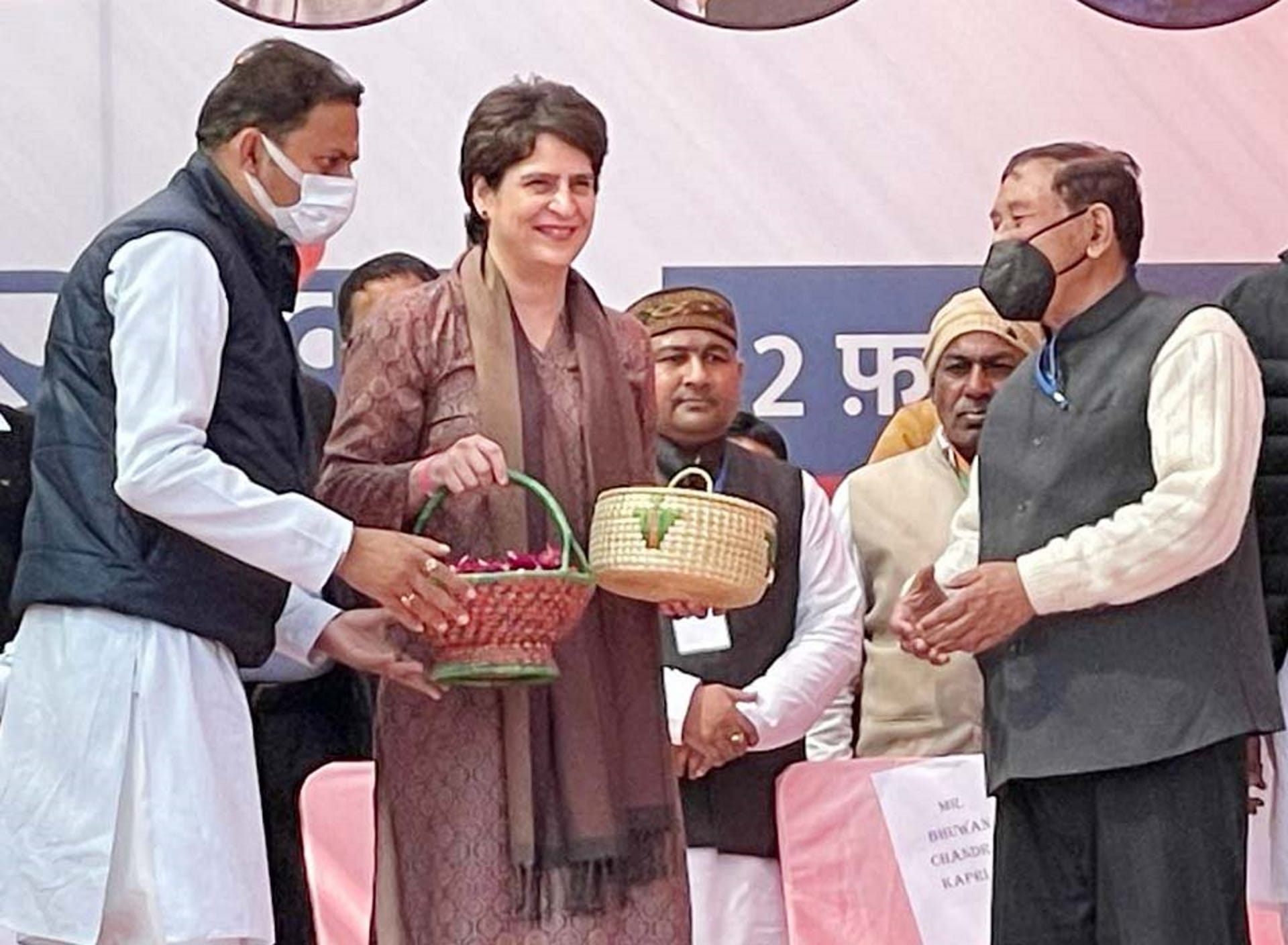 Uttarakhand Election 2022: After the pahadi cap now entry of pahadi pichora in election, photos