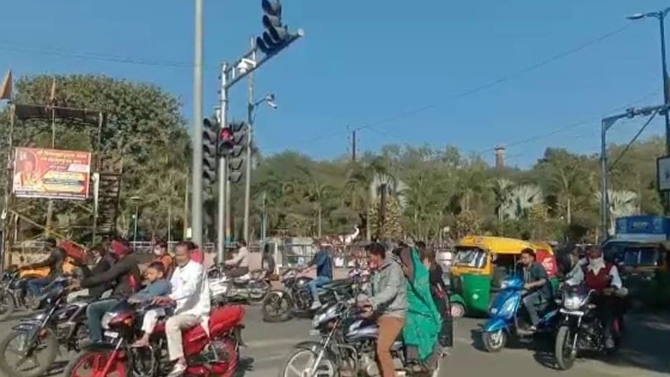 Ujjain: Smile that you are in Ujjain...now not the police whistle at the traffic signals but the melodies of music...