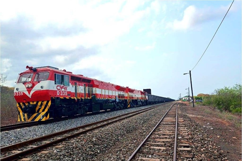Cape gauge diesel engine made in BLW launched in Mozambique
