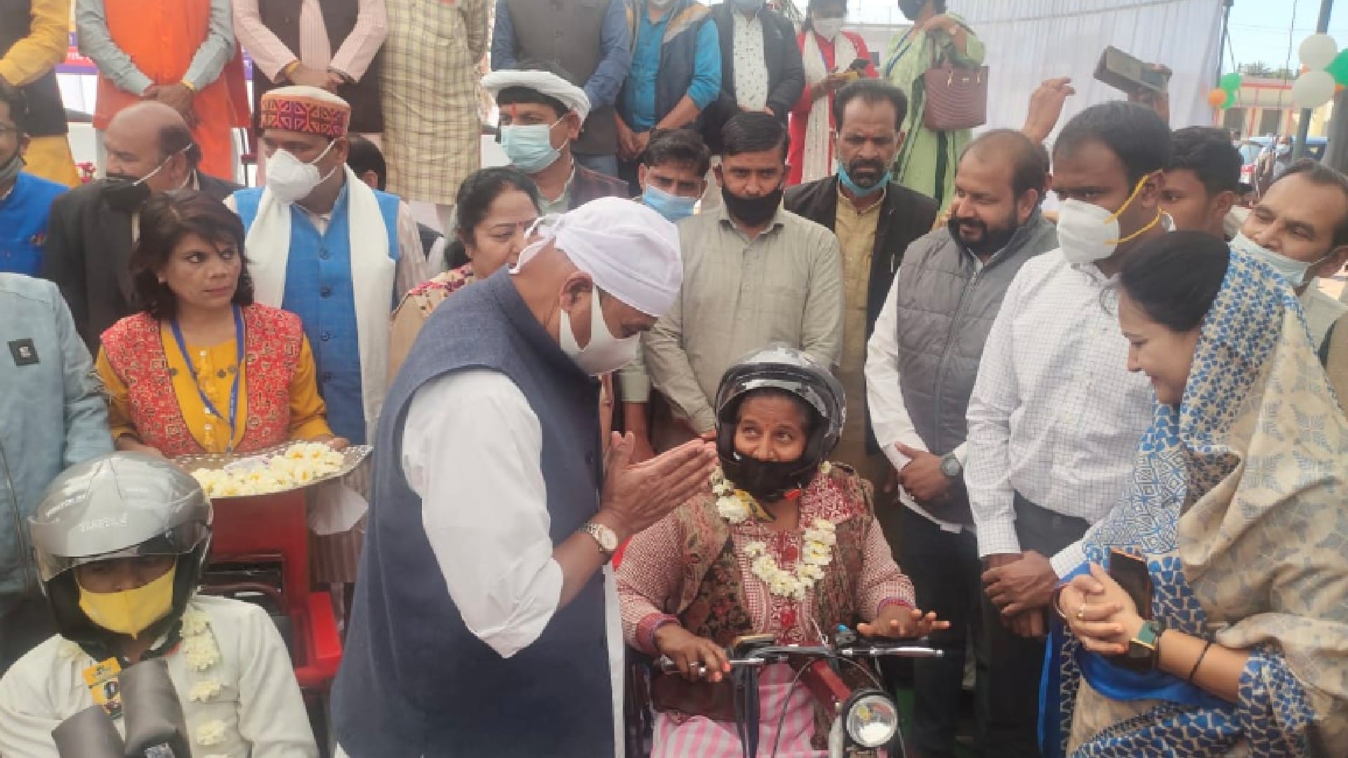 A boon for the differently-abled: Country's first assistive device improvement mobile van started from Chhatarpur