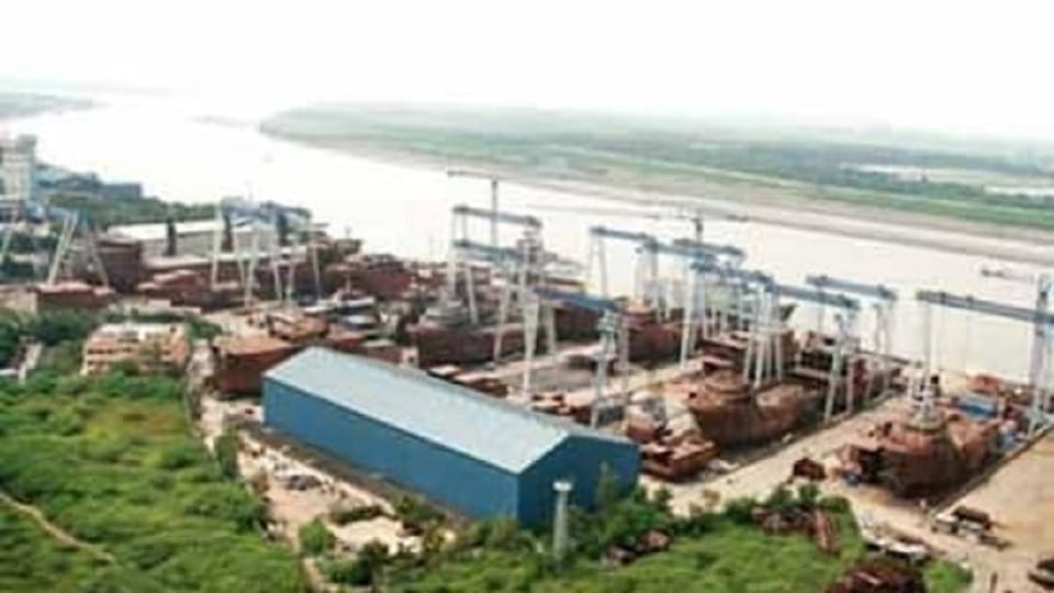 ABG Shipyard of Gujarat defrauded 28 banks of 22,842 crores cbi registers fir