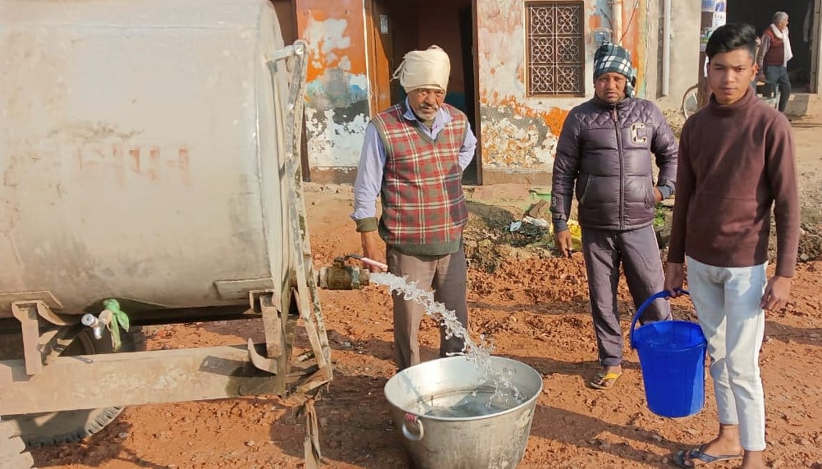 50 families longing for drinking water for three months