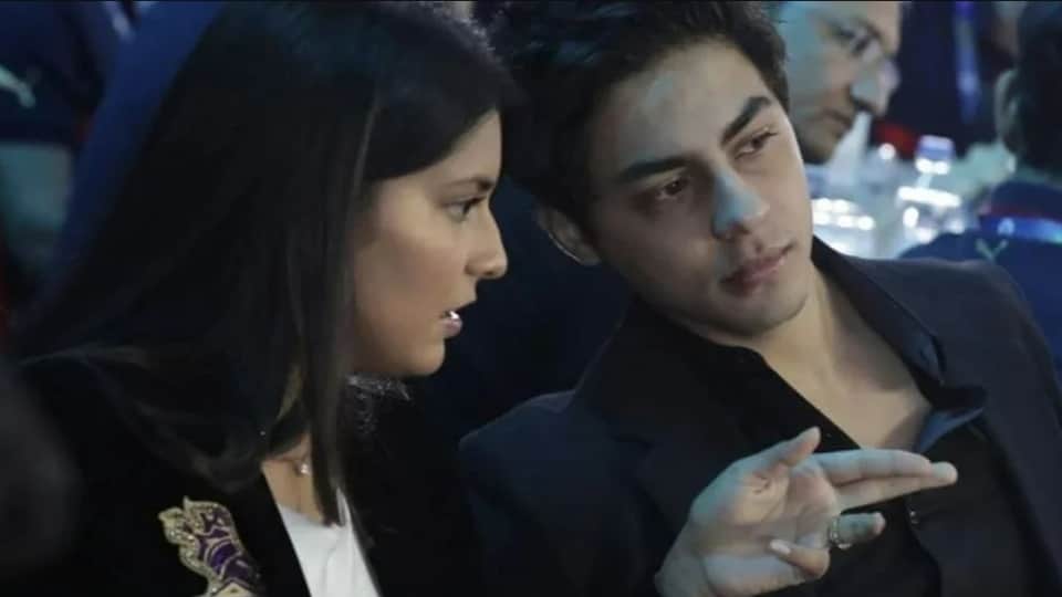 IPL auction 2022 Aryan Khan arrives in mega auction wearing father Shahrukh Khan black coat Fans gave this reaction