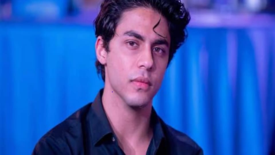 ncb suspends 2 officers who probed drugs case involving aryan khan