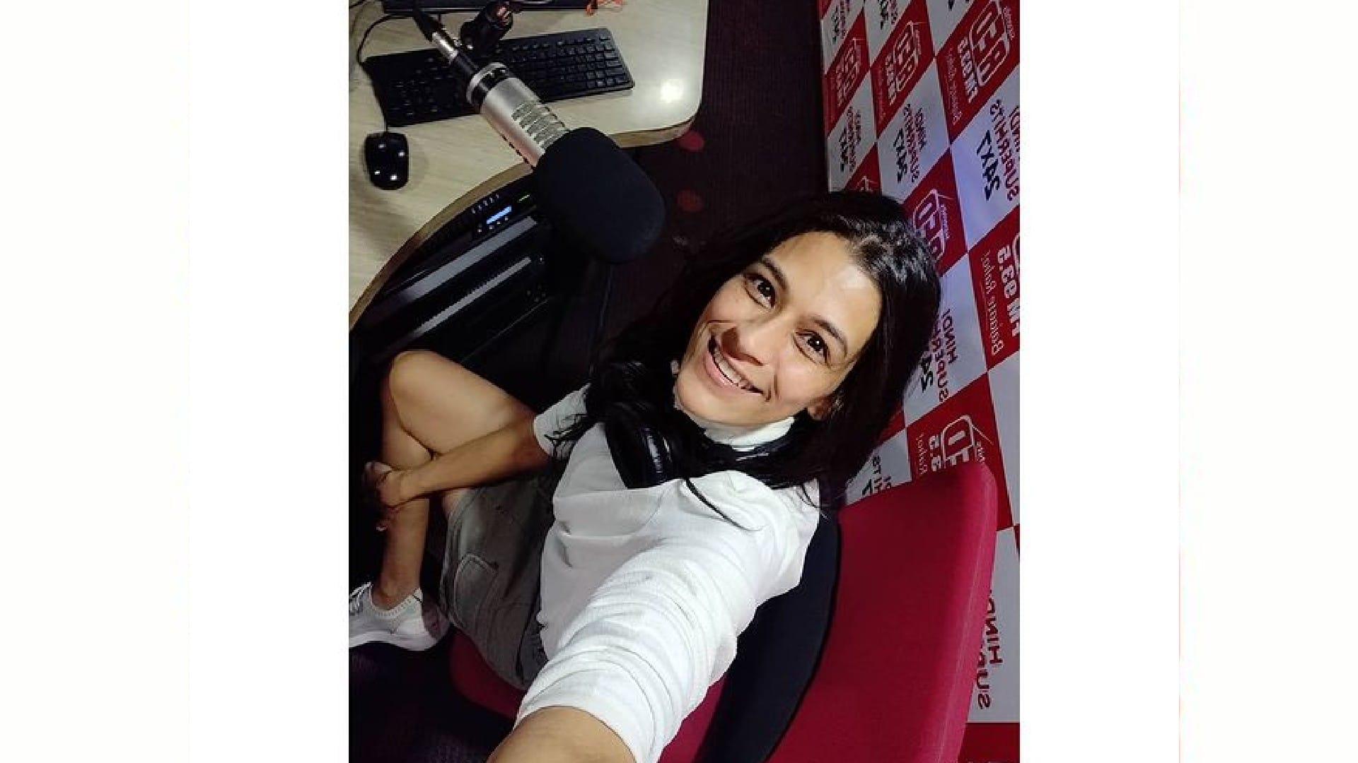 IPL Auction 2022 Know Everything about Star Sports Anchor Disha Oberoi and Bhavna Balakrishnan