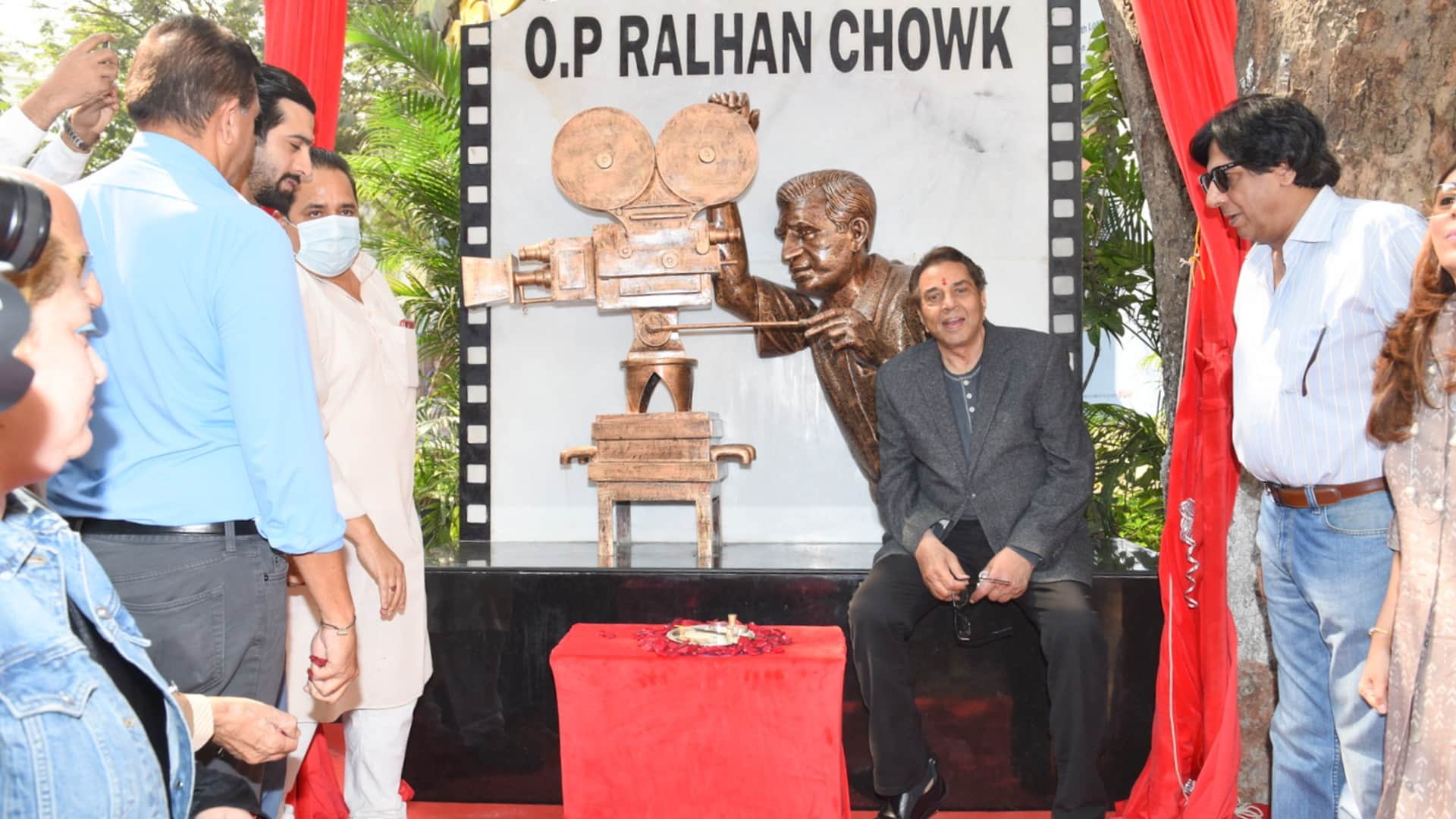 OP Ralhan Chowk inaugurated in Mumbai in honor of legendary producer director writer OP Ralhan
