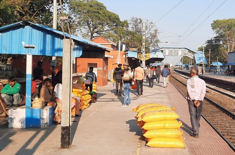 400 bags of urea fertilizer recovered from Gahmar station