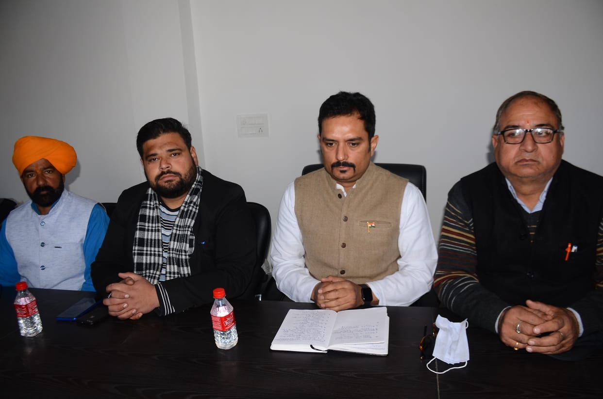 Told the report of the Delimitation Commission to give equal status to everyone