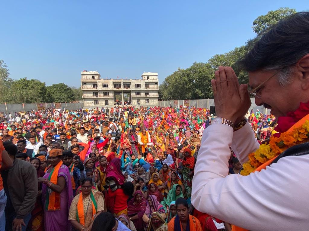 UP Election 2022: Rajeshwar Singh said – with whom women are with, victory is in his hands, will fulfill the dream of every youth, daughter