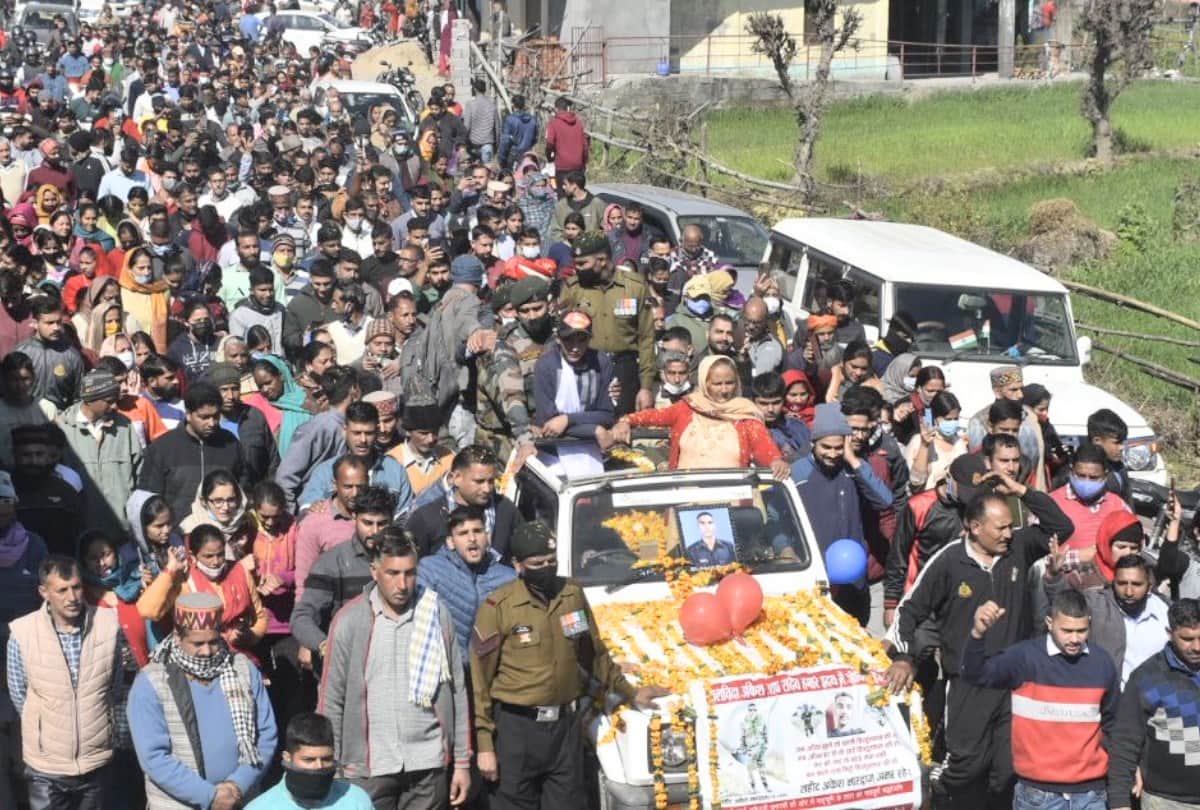 martyr ankesh bhardwaj cremation Thousands bid tearful adieu