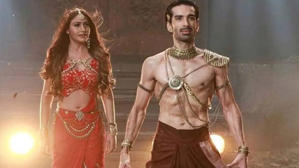 Naagin 6 tejasswi prakash to mouni roy check networth of ekta kapoor supernatural show Actress