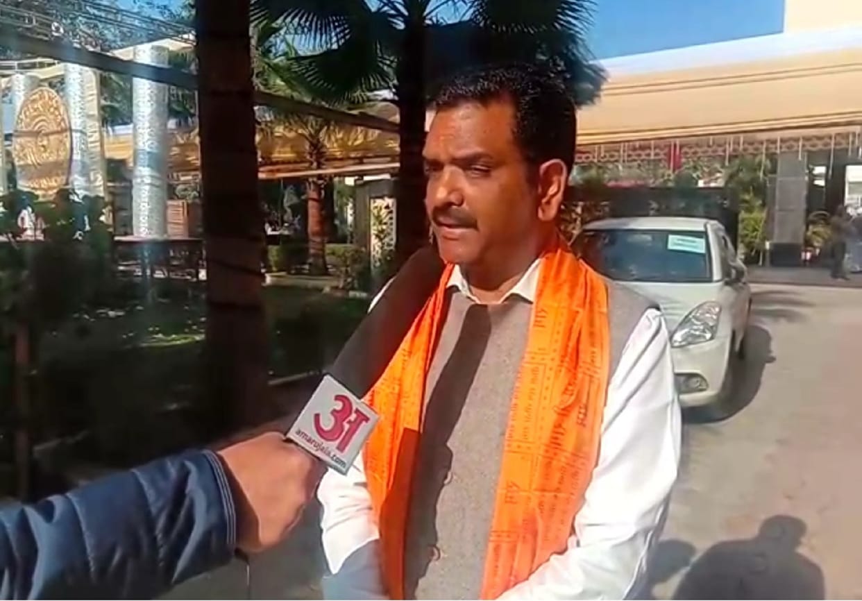 UP election 2022 ground report to Kannauj: Former IPS Asim Arun said, SP and other parties give tickets to criminals, but BJP gives opportunity to a police officer in politics