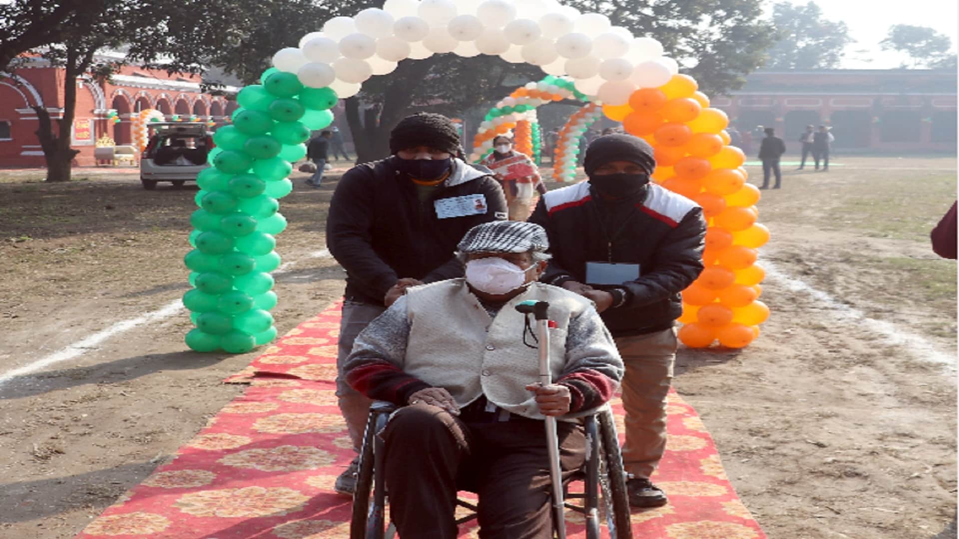 UP Elections 2022: Elderly and Divyang including 102-year-old woman voted with enthusiasm in Bijnor district and see photos