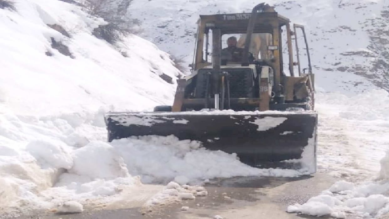 himachal weather update: Rain-snowfall expected in some parts of the middle and high hills, the temperature reached 25 degrees in Una
