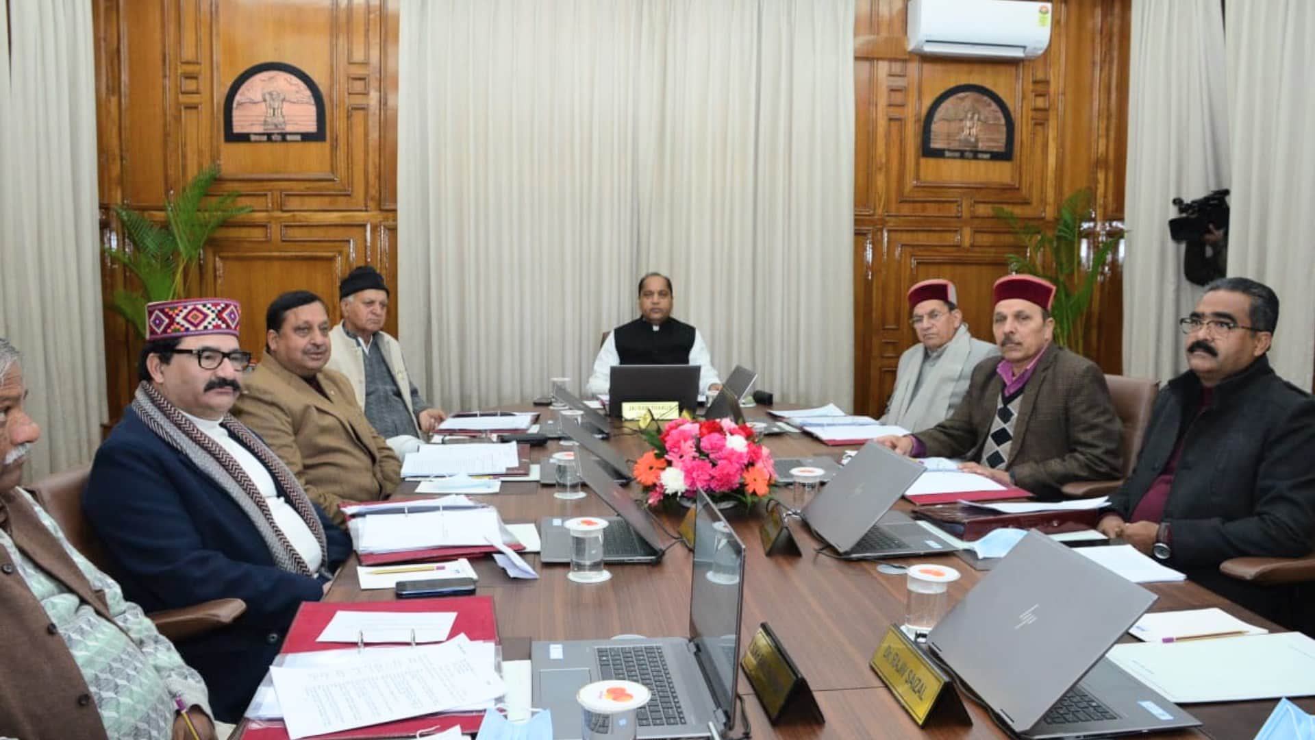 himachal cabinet meeting decisions today: 50 percent discount on bus fare for women, free domestic water supply in rural areas, know big decisions