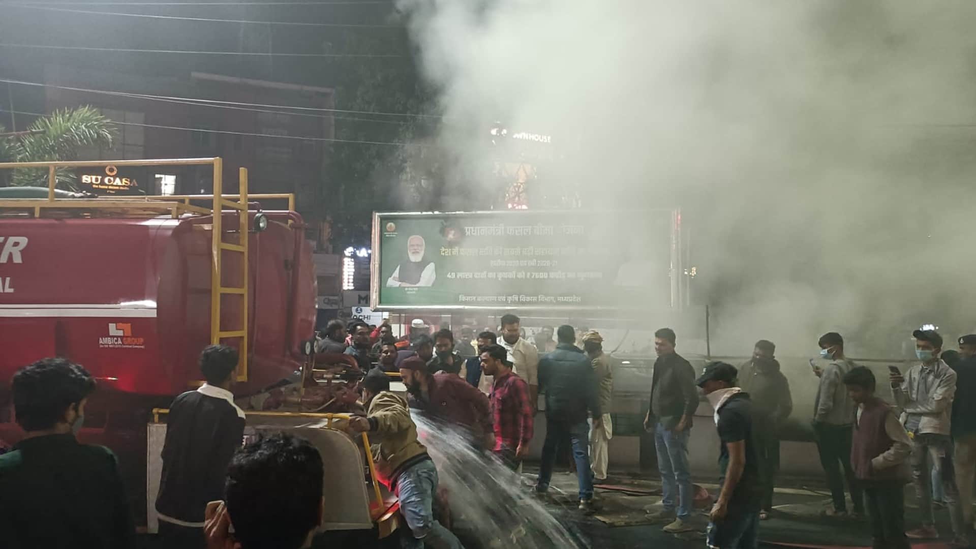 Fire in Bhopal's New Market: Accident occurred due to short circuit late night in shops built in subway, three shops were destroyed