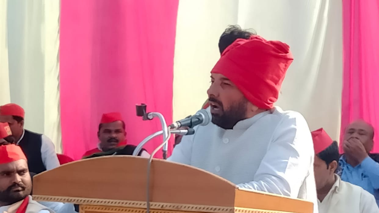 Jila Badar Ramnakshatra Yadav campaigning for election 2022