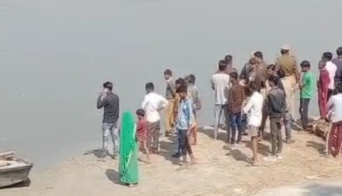 fathepur news,Teenager who came to sister's house drowned in Ganga