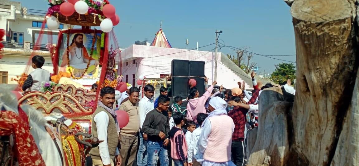 In Nagar Kirtan, the sangat performed the name of the Guru.