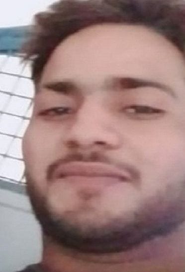 Sirfire lover tried to pour acid on girlfriend, people caught