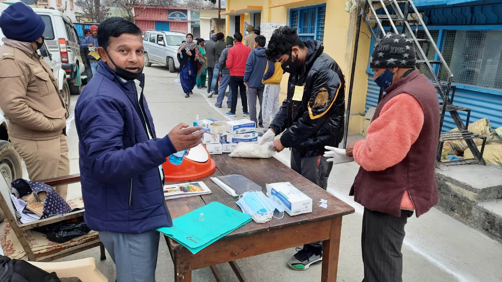 Uttarakhand Election 2022 Voting today: Election in Uttarakhand, Polling on 70 Assembly Seats News in Hindi