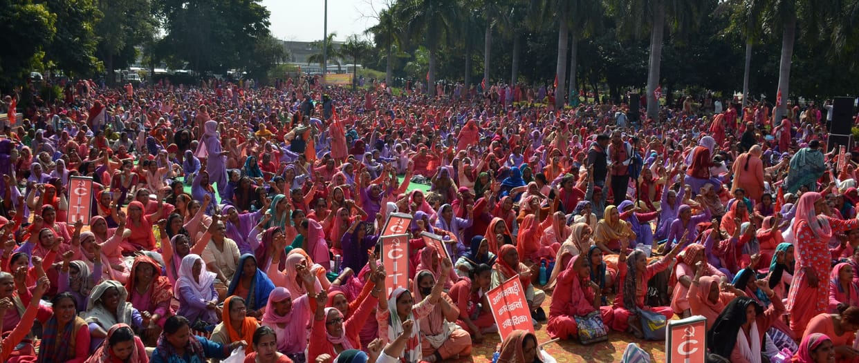 Anganwadi workers from across the state put a halt in CM City