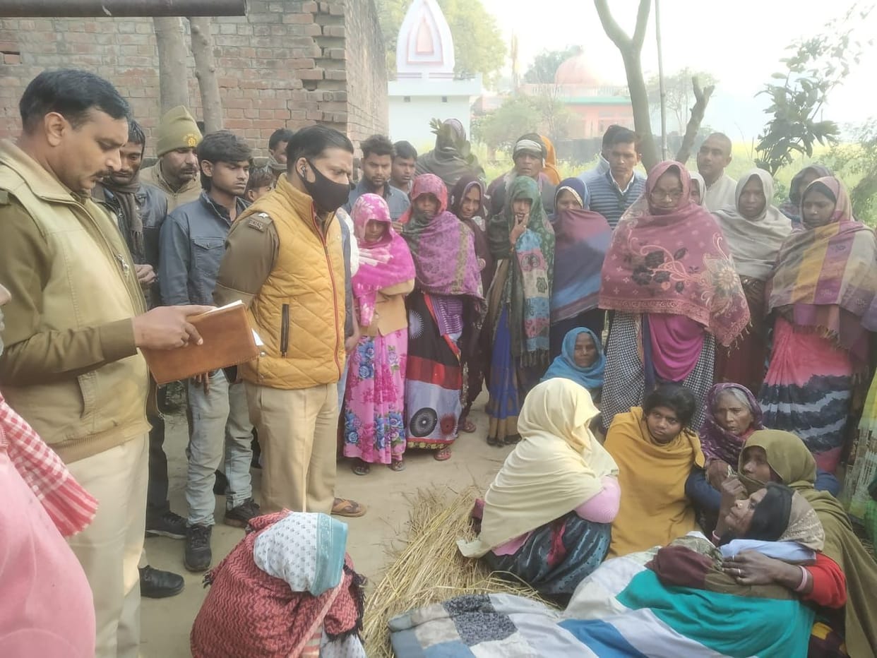 Villager slit his throat while sleeping, case filed against six people of the neighborhood