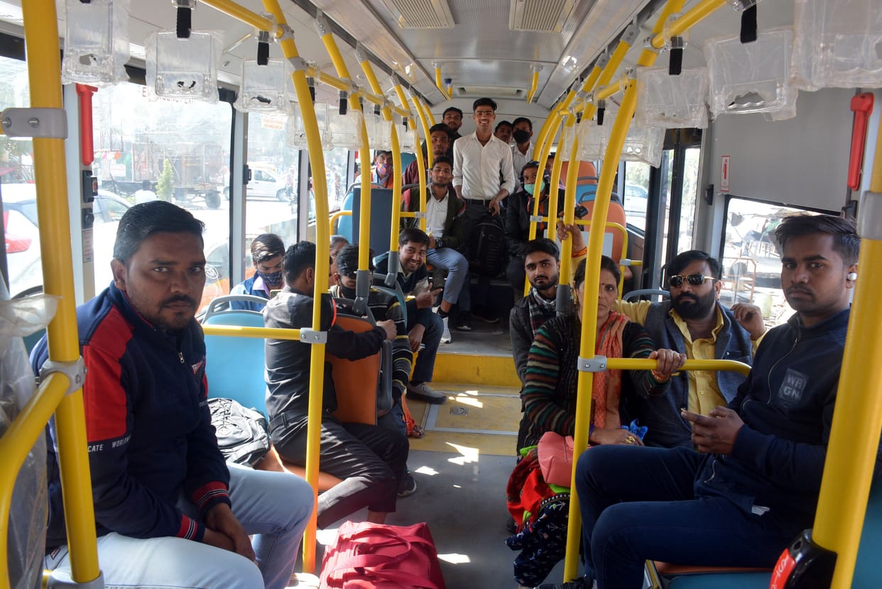E-buses started running again in the city