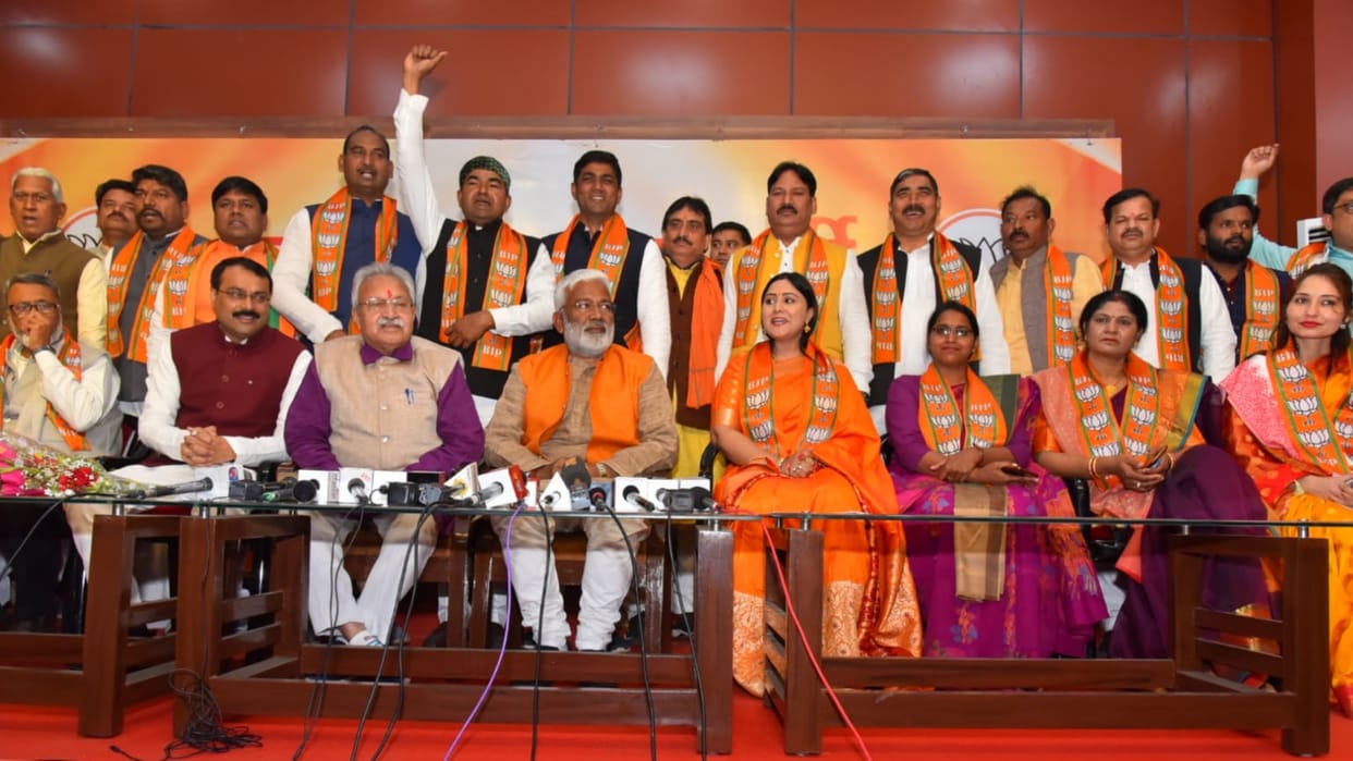 UP Elction 2022: Many leaders from other party joins BJP in Lucknow.