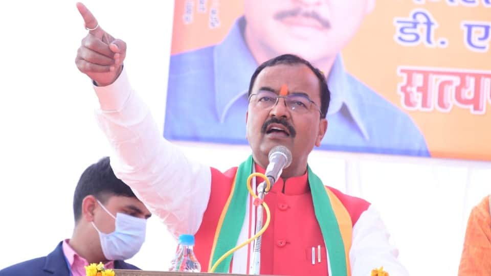 deputy cm keshav prasad maurya targets samajwadi party in etah rally