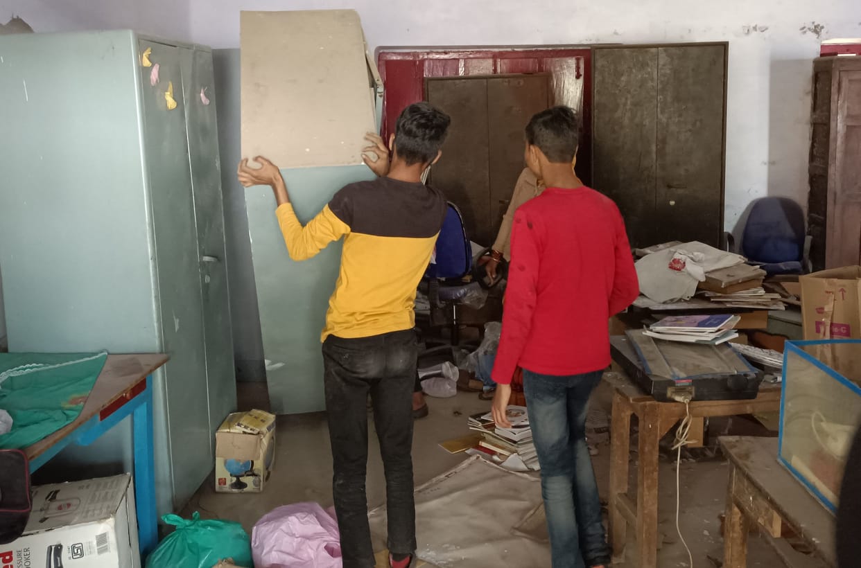 fathepur news,The children who came less had the last day in cleaning