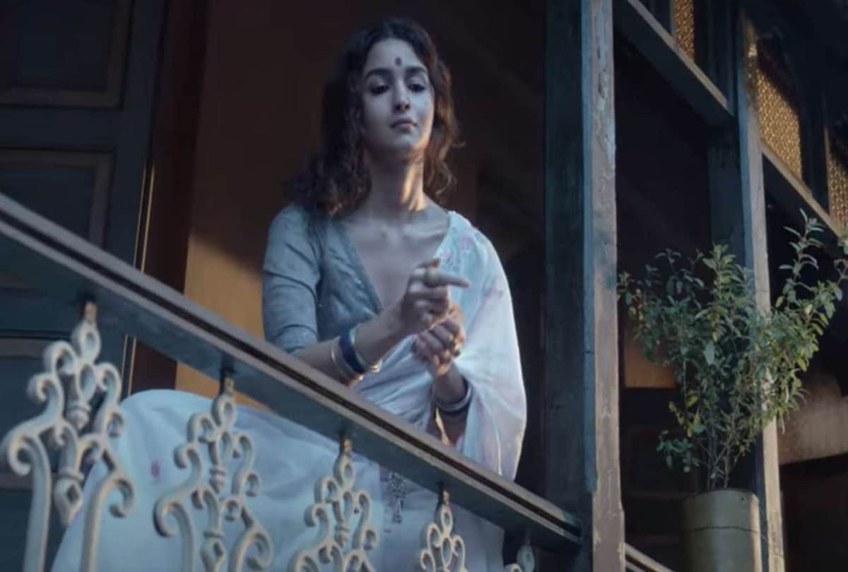 Gangubai Kathiawadi Alia Bhatt Film Faces Legal Trouble Bombay High Court Hearing Plea Today