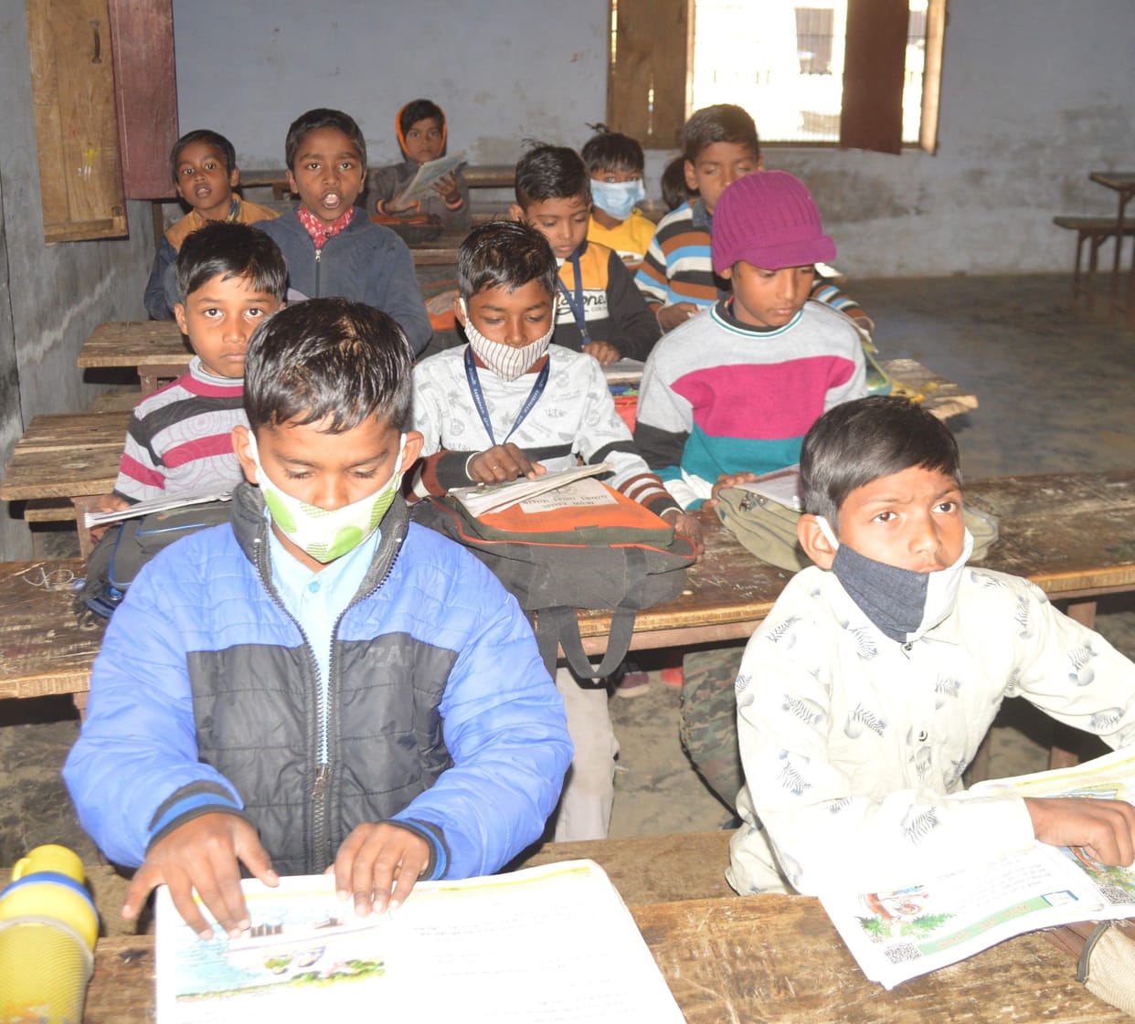 Hathras: The school-colleges of the district returned again
