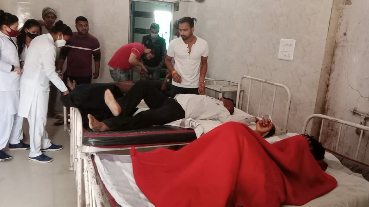 Satna: Bee attack on people who went to perform last rites of woman, about 40 people injured, 8 seriousरा